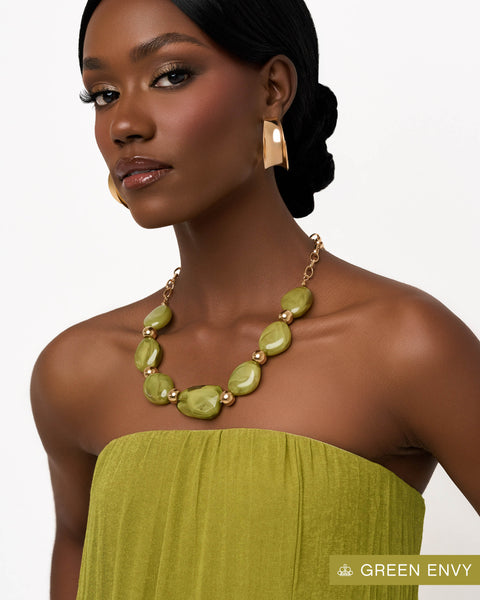 COMING SOON Paparazzi Validating Color - Green Necklace