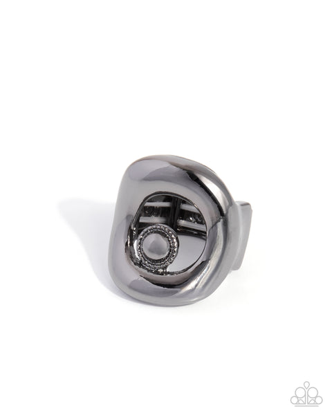 Paparazzi High and Haughty - Black Ring
