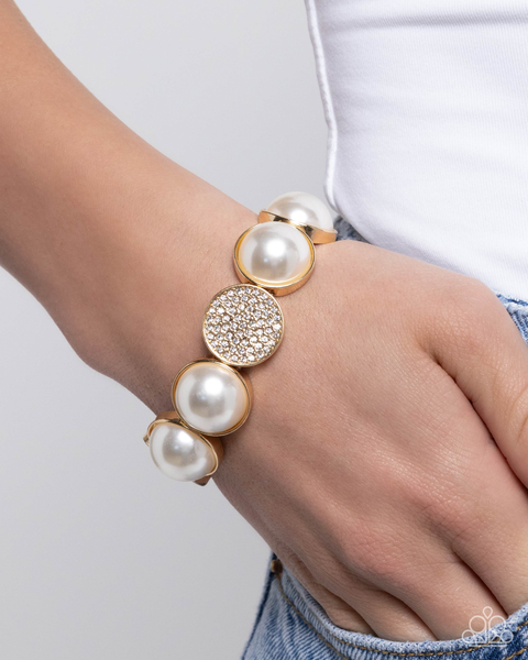 Paparazzi Believable Bling - Gold Pearl Bracelet