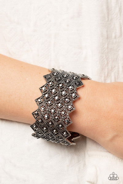 Paparazzi DECO in the Rough - Silver Bracelet