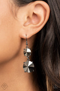 Paparazzi Sizzling Showcase - Black Earrings