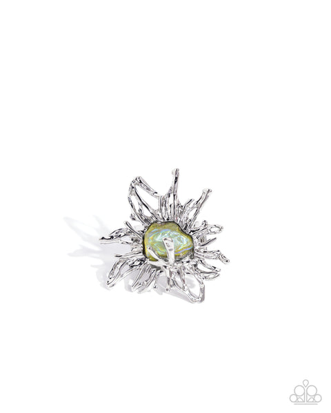 Paparazzi Artistic Movement Green Ring