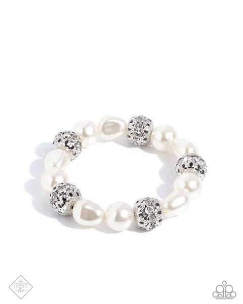 Paparazzi High-Class Headline Pearl Bracelet