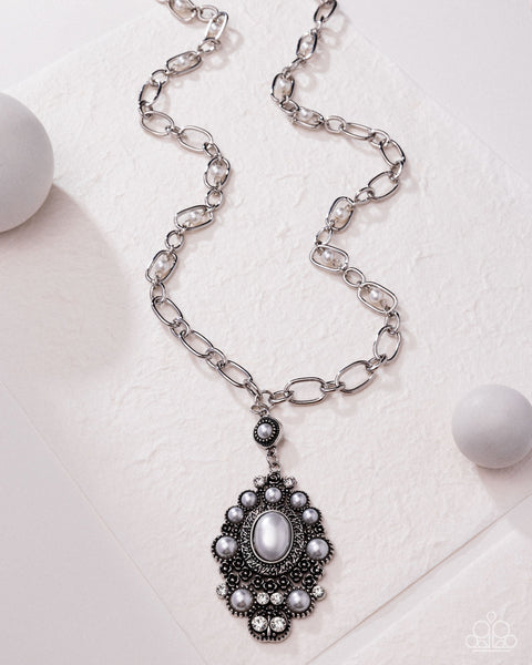 Paparazzi Vintage Selfie Necklace White