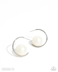 Paparazzi Tailored Taste Pearl Earring