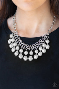 Paparazzi 5th Avenue Fleek - White Pearl Necklace