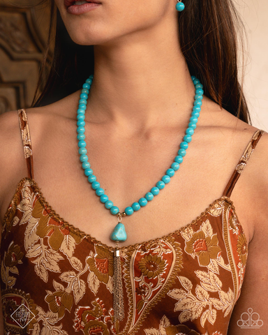 Paparazzi Coachella Chic Necklace and Coachella Cascade Blue Set