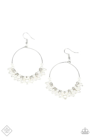 Paparazzi The Pearl-fectionist White Earrings