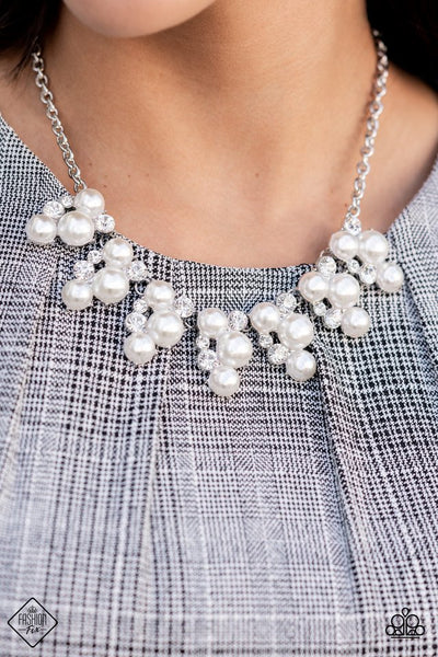 Paparazzi Renown Refinement White Pearl Necklace