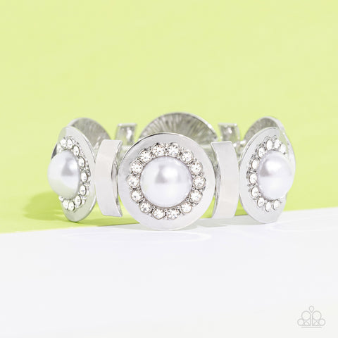 Paparazzi Summer Serenade - White Pearl Bracelet