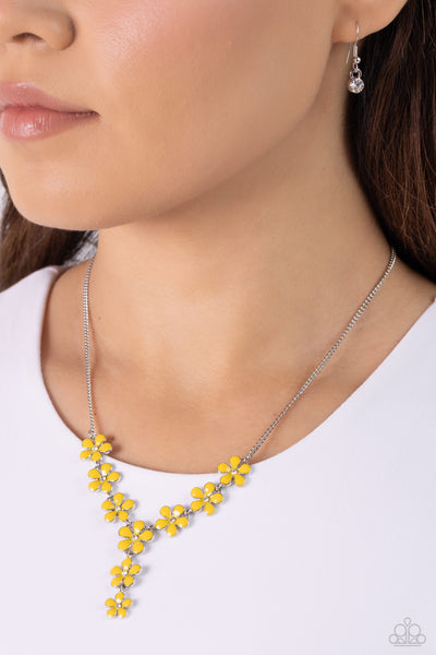 Paparazzi Flowering Feature Yellow Necklace