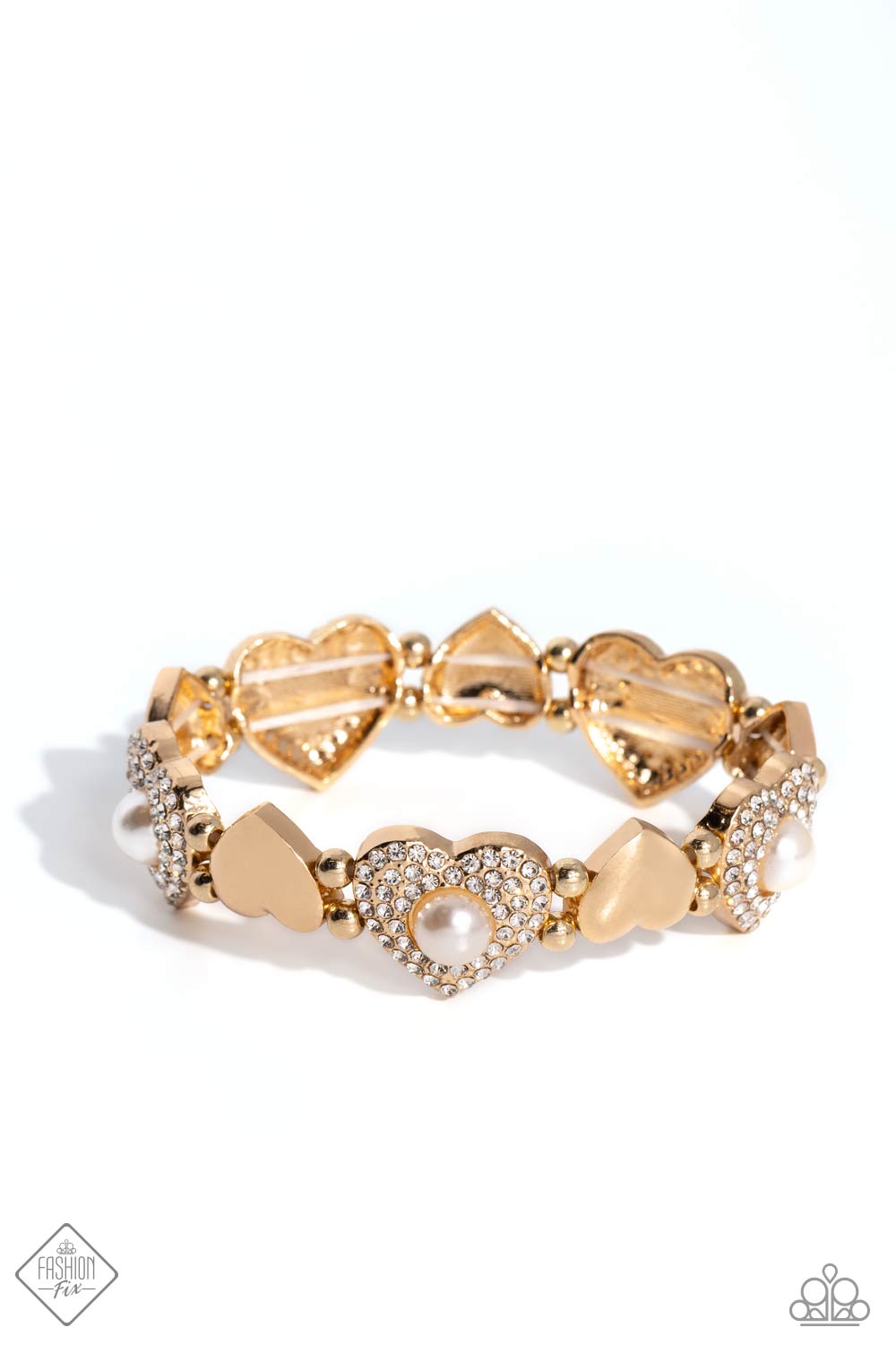 Paparazzi Heartfelt Heirloom Paparazzi - Gold Heart Pearl Bracelet