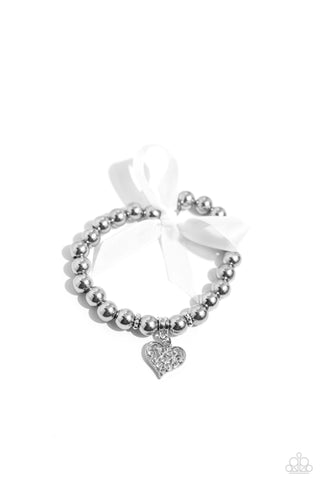 Paparazzi Prim and Pretty - Pearl Silver Iridescent Bracelet