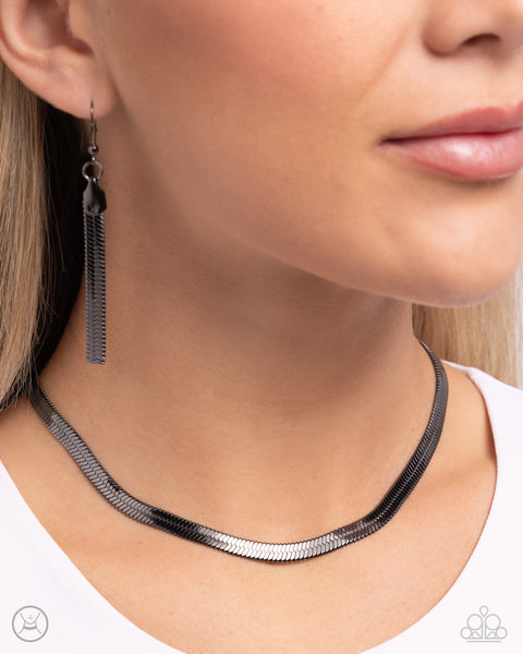 Paparazzi Musings Moment - Black Choker Necklace