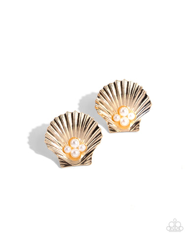 Paparazzi Oyster Opulence - Gold Earrings