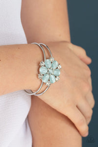 Paparazzi Garden Extravagance - Blue Bracelet