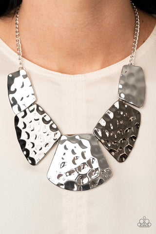 Paparazzi HAUTE Plates - Silver Necklace