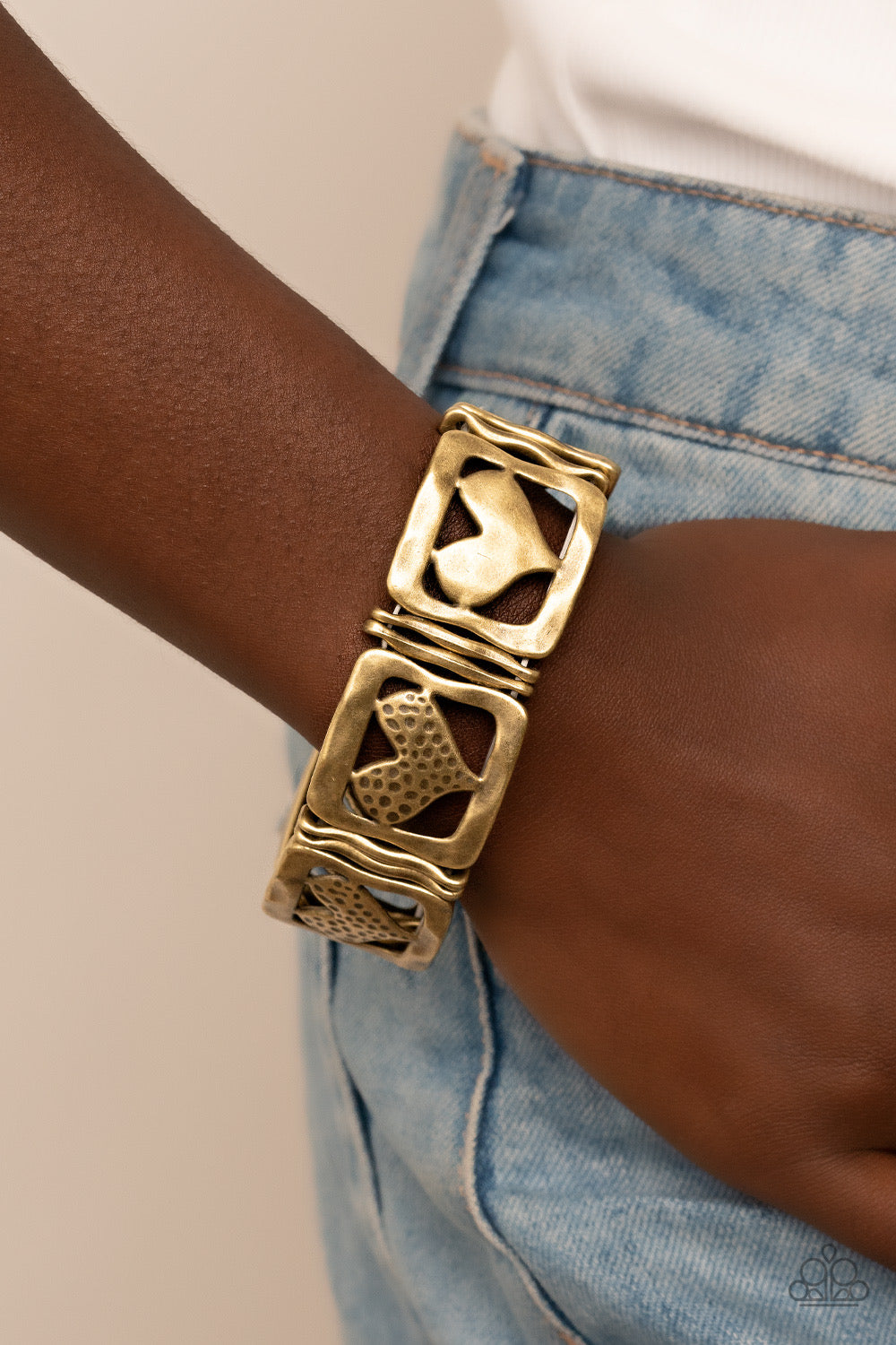 Paparazzi Legendary Lovers - Brass Heart Bracelet