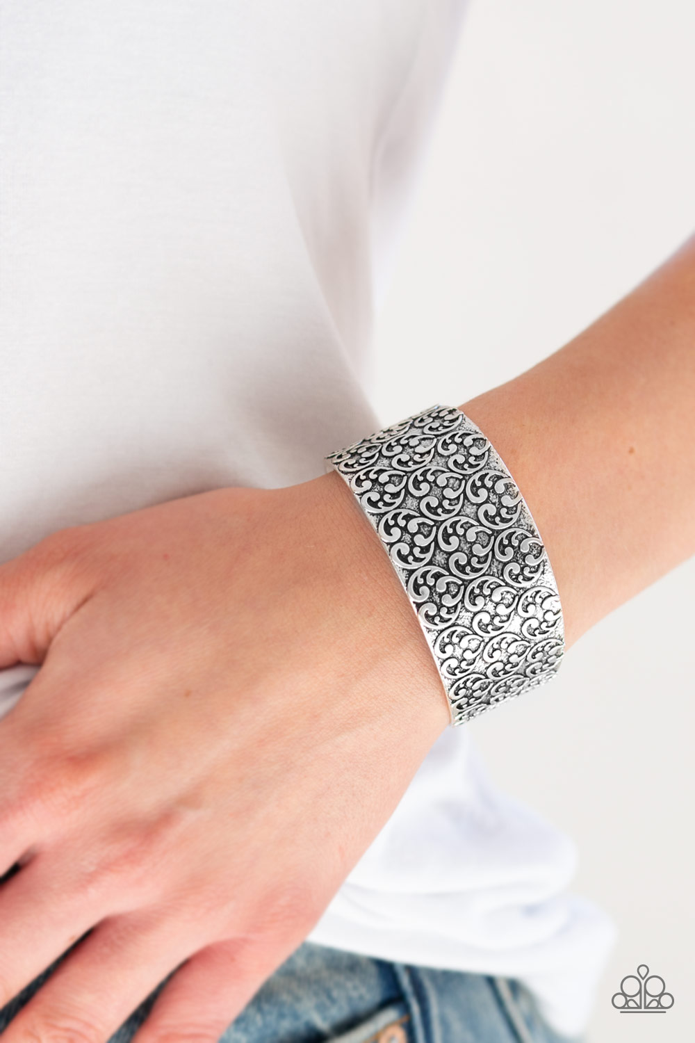 Paparazzi Eat Your Heart Out - Silver Bracelet