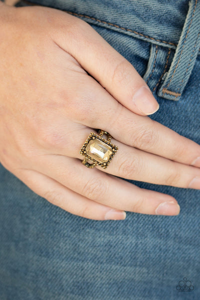 Paparazzi Utmost Prestige - Brass Ring