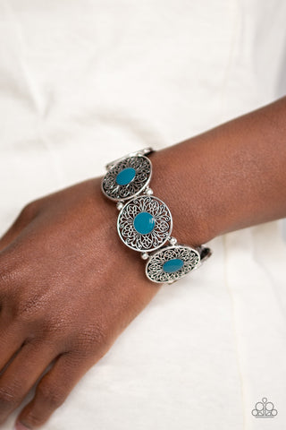 Paparazzi Painted Garden - Blue Bracelet