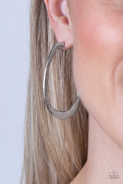 Paparazzi WARPED Speed - Silver Earrings