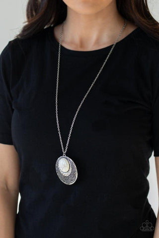 Paparazzi Medallion Meadow White Necklace