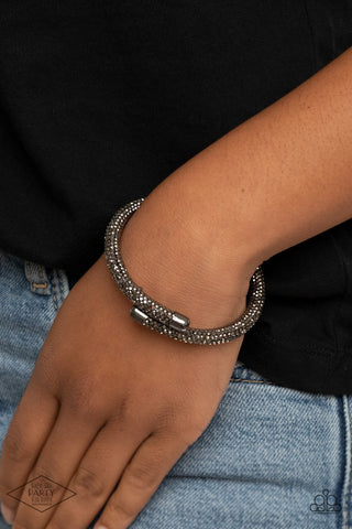 Paparazzi Stageworthy Sparkle - Black LOP Bracelet