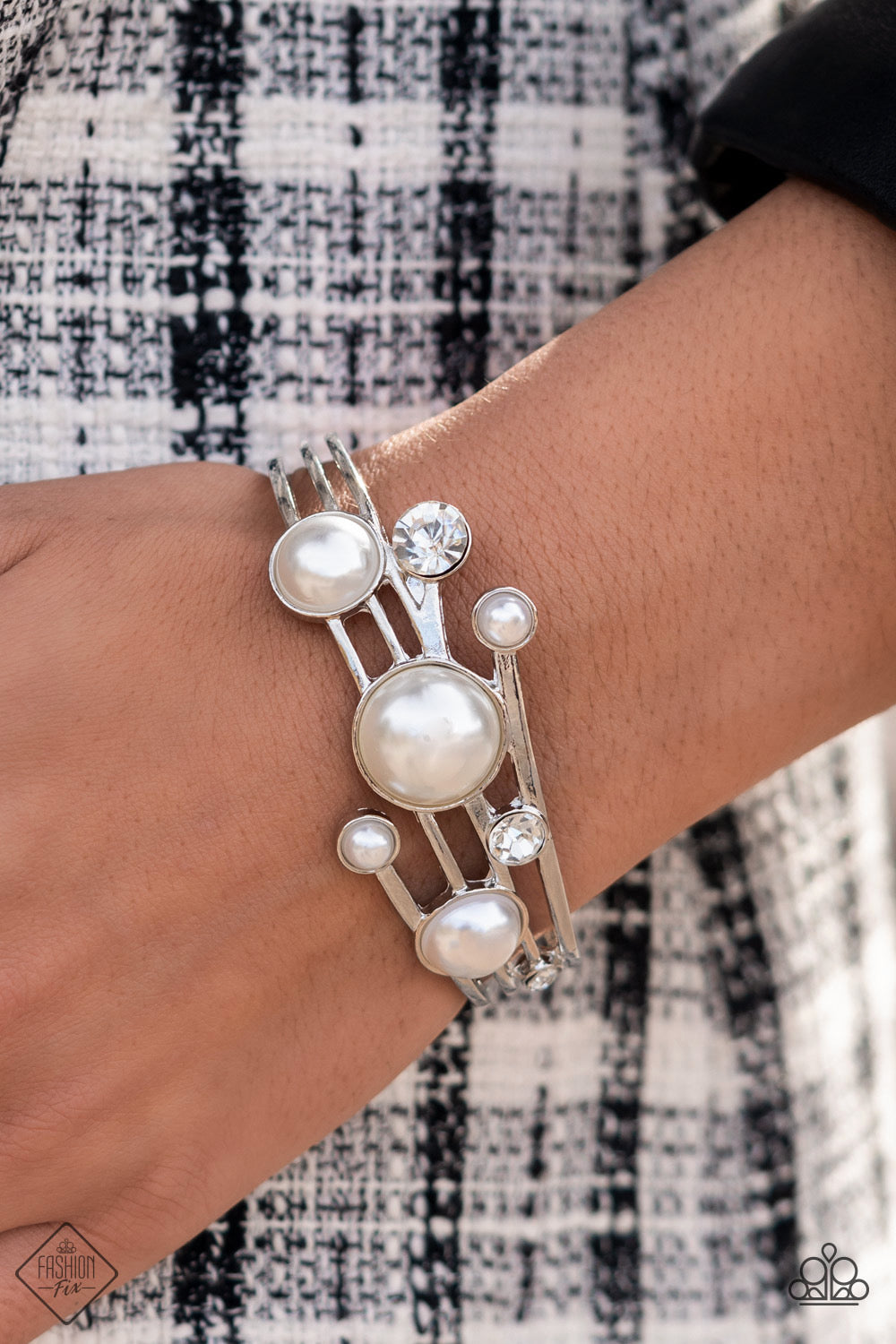 Paparazzi Total SAIL-Out - White Bracelet Fashion Fix