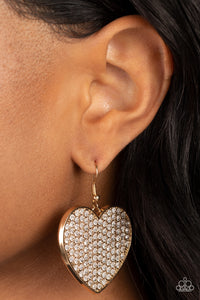 Paparazzi Romantic Reign - Gold Heart Earrings