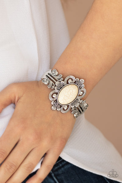 Paparazzi Mojave Mystic - White Bracelet