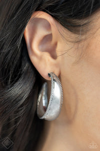 Paparazzi Dune Dynasty - Silver. earrings January Fashion Fix 2022