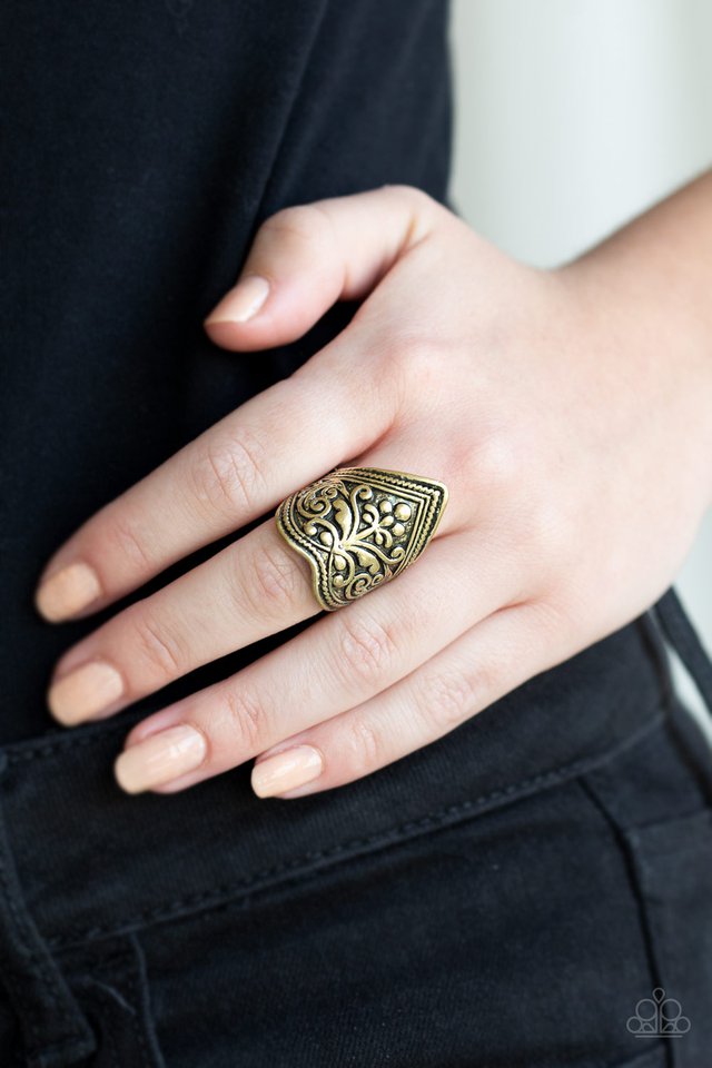Paparazzi Ring Fall Into Vine Brass Ring
