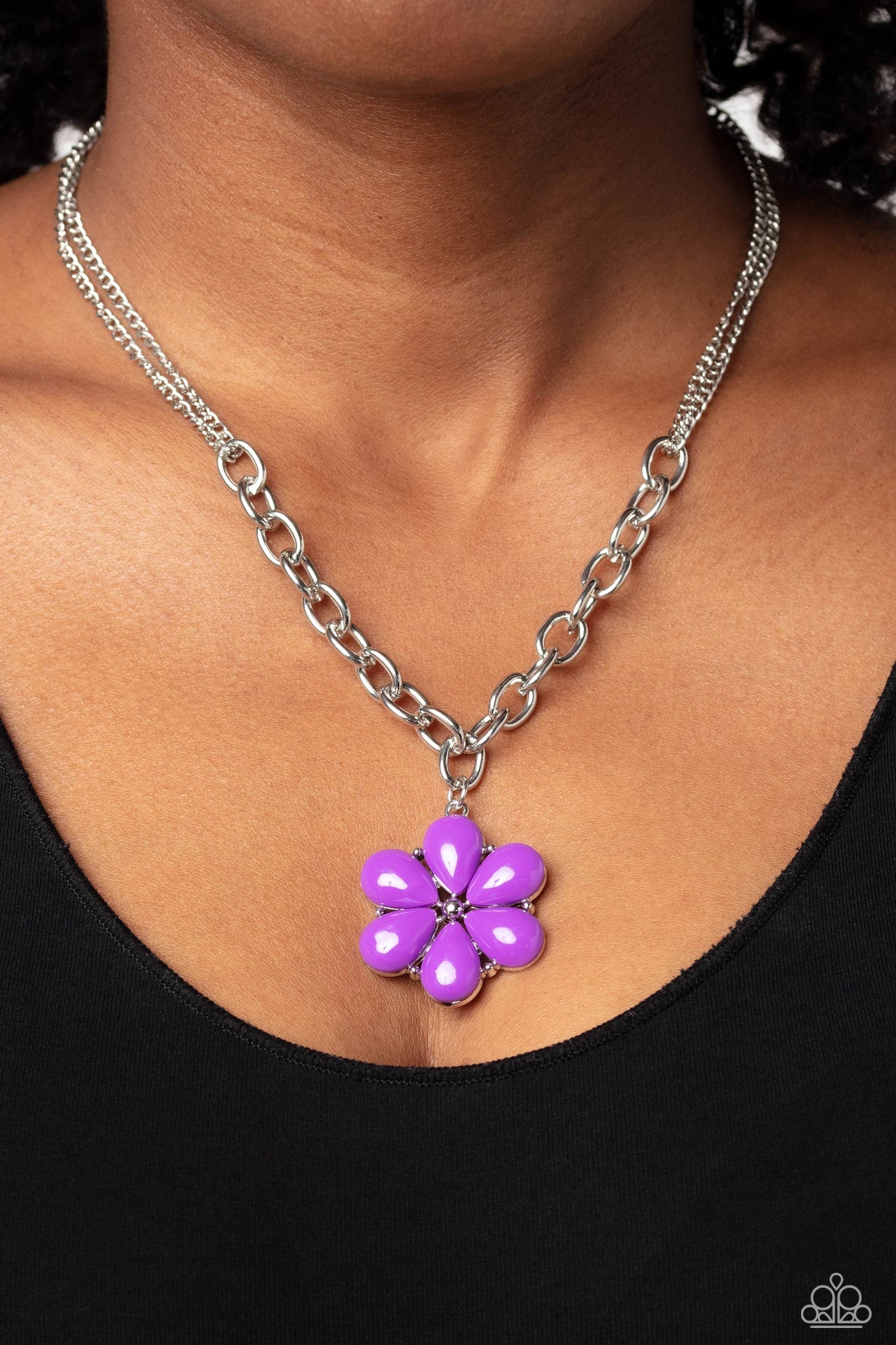 Paparazzi Dazzling Dahlia - Purple Necklace