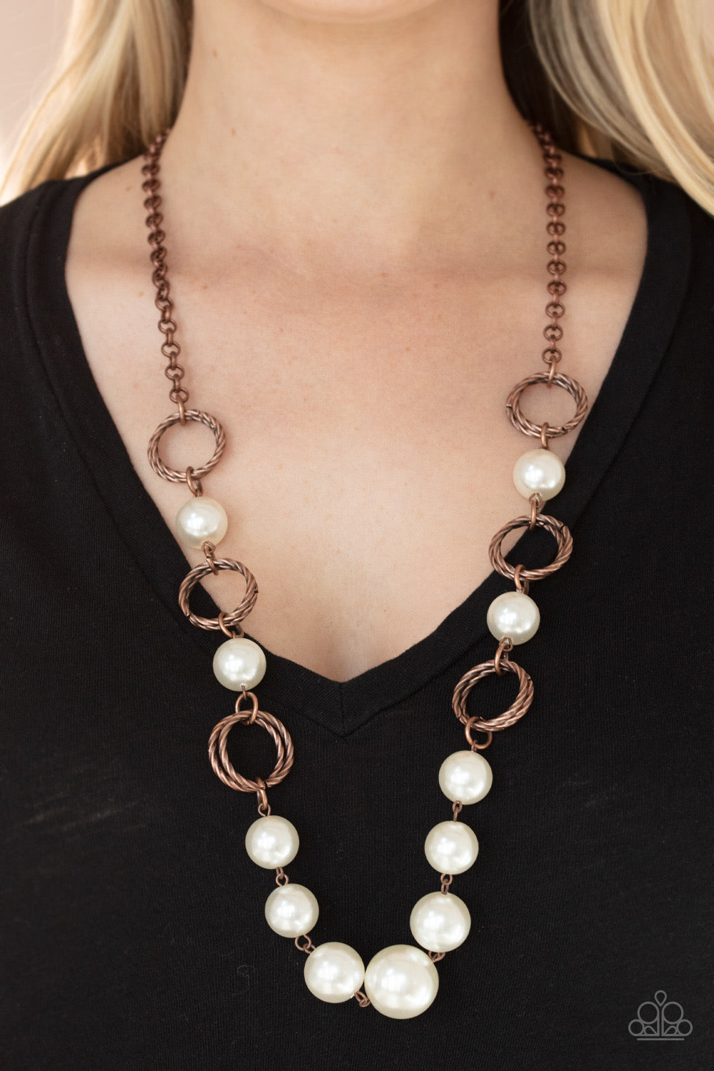 Paparazzi COUNTESS Me In - Copper Pearl Necklace