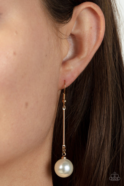 Paparazzi Pearl Redux - Gold Pearl Earrings