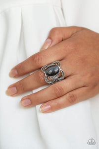 Paparazzi Go For Glow - Black Ring