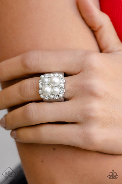 PAPARAZZI Opulent Overture - White Pearl Ring