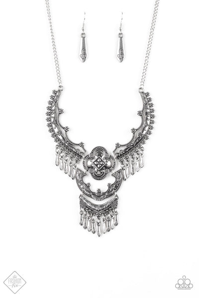 Paparazzi Rogue Vogue Necklace