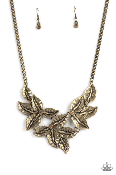 Paparazzi Holly Heiress - Brass Necklace