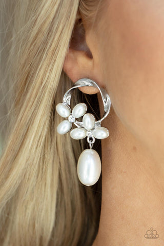 Paparazzi Elegant Expo White Pearl Earrings