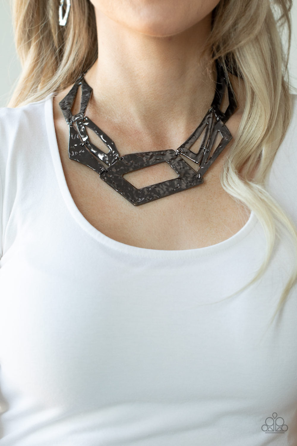 Paparazzi Break The Mold Black Necklace