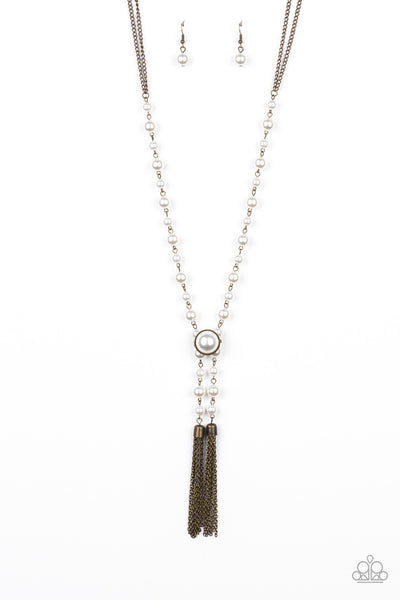 Paparazzi Vintage Diva - Brass Necklace