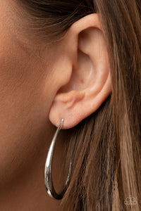 Paparazzi CURVE Your Appetite - Silver Earrings