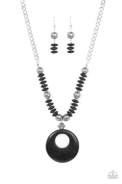 Paparazzi Oasis Goddess - Black Necklace