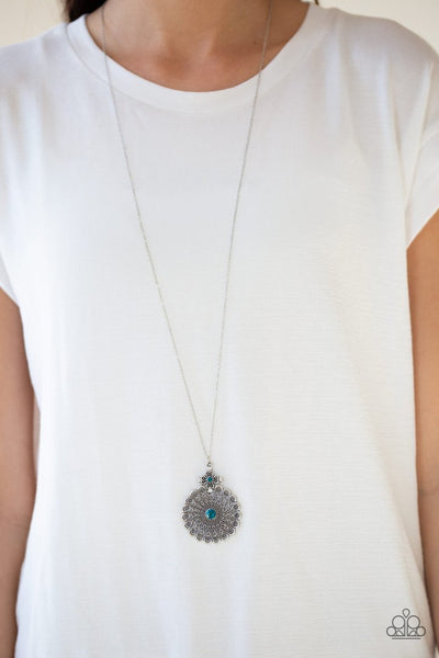 Paparazzi Walk on the WILDFLOWER Side Blue Necklace