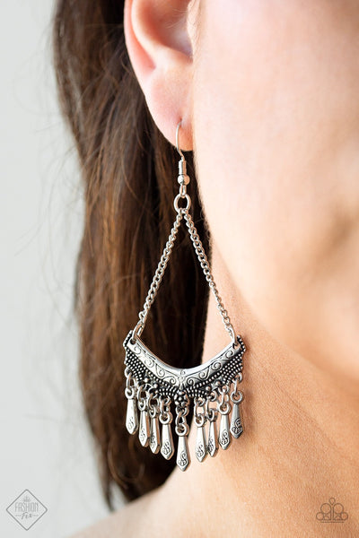 Paparazzi In ROGUE - Silver Earrings