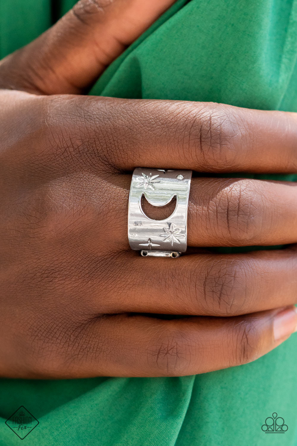 Paparazzi Lunar Levels - Silver Ring