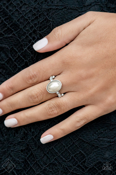 One Day at a SHOWTIME - December Fashion Fix 21 White Ring