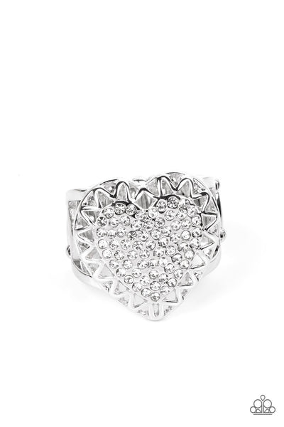 Romantic Escape - White Heart Ring